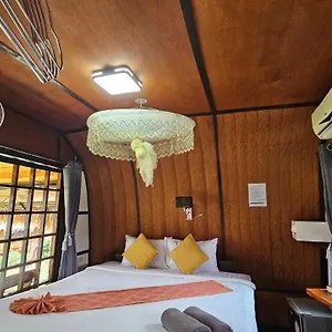 Eden Lanta Lodge