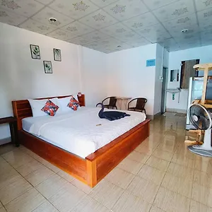 Baan Phuwamin Guest house